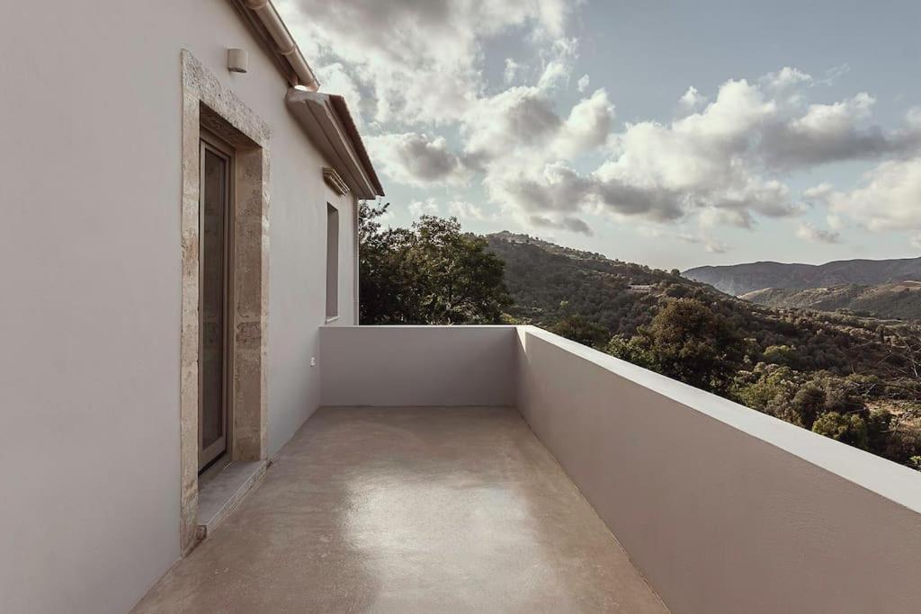 הוילה Agia Fotini  Lotusland, A Relaxing House At Amari Rethymno מראה חיצוני תמונה